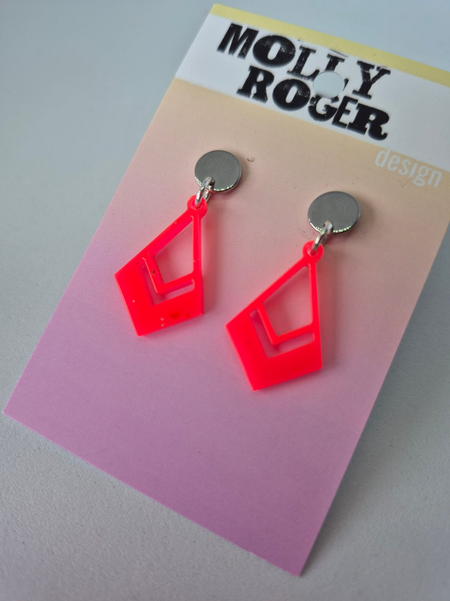 Neonpinke Ohrringe - silber Stecker