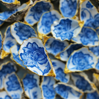 Austern Schmuckschale - Blaue Blumen