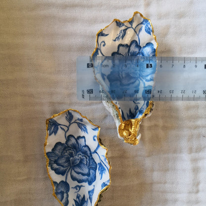 Austern Schmuckschale - Blaue Blumen